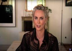 Sức hút từ NTK Việt: Hàng loạt sao đình đám Hollywood chuộng nhà mốt Công Trí nửa đầu năm 2021  - Ảnh 1.