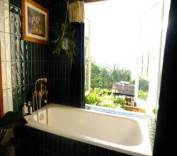 Hàng loạt homestay, villa Đà Lạt kêu cứu giữa mùa dịch: Oằn mình gồng gánh các chi phí trong khi doanh thu gần như bằng 0 - Ảnh 5. Hàng loạt homestay, villa Đà Lạt kêu cứu giữa mùa dịch: Oằn mình gồng gánh các chi phí trong khi doanh thu gần như bằng 0 - Ảnh 5.