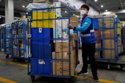 Đằng sau thành công của 'Amazon Hàn Quốc', nơi công nhân bị coi như tay chân của AI - Ảnh 5.