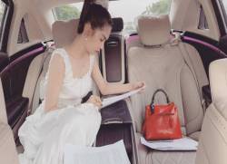 CEO Ngọc Trinh nghiêm túc giảng bài: Kinh doanh online cần có đạo đức - Ảnh 1.