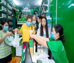 200 siêu thị Nutri Mart đồng loạt cháy hàng trong ngày đầu tiên mở bán - Ảnh 1.