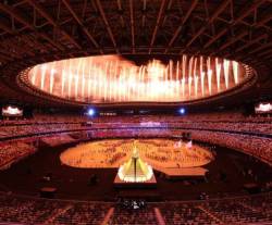 Từ Olympic Tokyo 2020 nhìn lại màn hát nhép gây phẫn nộ thế giới tại Olympic Bắc Kinh 2008, để lại tổn thương sâu sắc cho 2 bé gái tài năng - Ảnh 1. Từ Olympic Tokyo 2020 nhìn lại màn hát nhép gây phẫn nộ thế giới tại Olympic Bắc Kinh 2008, để lại tổn thương sâu sắc cho 2 bé gái tài năng - Ảnh 1.