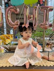 Tiệc thôi nôi của ái nữ nhà Cường Đô La: Bà nội đại gia xuất hiện, công khai tên thật của con gái  - Ảnh 5.