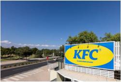 Gia nhập thị trường mới, KFC phải nguỵ trang là IKEA để khách hàng biết tới mình - Ảnh 1.