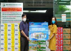 Vinamilk đẩy mạnh hành trình tiếp sức tuyến đầu trong giai đoạn cao điểm chống dịch tại 50 bệnh viện trên cả nước - Ảnh 3.