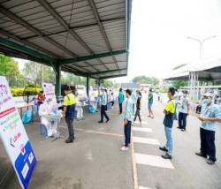 Xét nghiệm miễn phí 2 triệu mẫu cho mọi người dân TPHCM - bắt đầu giai đoạn bình thường mới - Ảnh 2.