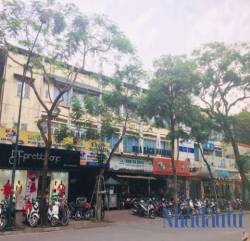  Tăng vốn gấp 6 lần, công ty sách do con trai bầu Hiển làm chủ tịch huy động 750 tỷ đầu tư 2 dự án BĐS tại trung tâm Hà Nội  - Ảnh 1.