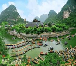 Chân dung đại gia muốn xây siêu dự án tâm linh 10.000 tỷ đồng ở Hải Dương: Sống giản dị ăn chay trường, biến vùng đầm lầy thành Di sản thiên nhiên thế giới - Ảnh 2. Chân dung đại gia muốn xây siêu dự án tâm linh 10.000 tỷ đồng ở Hải Dương: Sống giản dị ăn chay trường, biến vùng đầm lầy thành Di sản thiên nhiên thế giới - Ảnh 2.