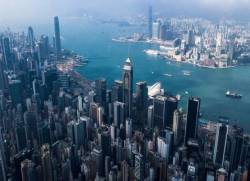 Không phải New York hay Paris, một thành phố của châu Á lần đầu tiên trong lịch sử trở thành nơi đắt đỏ nhất thế giới - Ảnh 2.