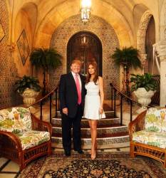  Nghía qua biệt thự dát vàng 118 phòng mà quý tử nước Mỹ Barron Trump đang ở ẩn sau khi rời Nhà Trắng, nhìn mà choáng vì quá xa hoa  - Ảnh 2.