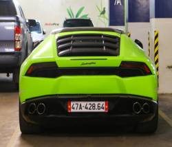 Lamborghini Huracan từng của rich kid 23 tuổi Đắk Lắk xuất hiện tại TP.HCM với một chi tiết khác lạ - Ảnh 2.