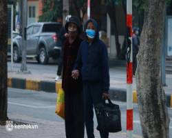 Bến xe Hà Nội - TP.HCM ngày cuối năm vắng hoe, tài xế chán nản: 20 năm chạy xe chưa bao giờ thấy cảnh này - Ảnh 5. Bến xe Hà Nội - TP.HCM ngày cuối năm vắng hoe, tài xế chán nản: 20 năm chạy xe chưa bao giờ thấy cảnh này - Ảnh 5.