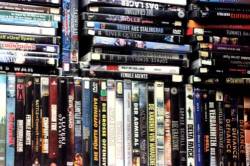 Giữa thời của Netflix, Disney+, vì sao đĩa DVD vẫn còn 'đất diễn'? - Ảnh 1.