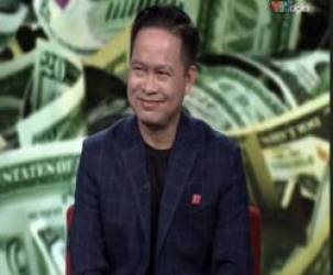  Có tiền nhưng chưa biết kênh nào đầu tư, cô lao công ở Hà Nội được khuyên nên mua vàng, gửi ngân hàng - Ảnh 2.