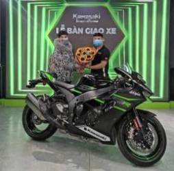 Thần sấm Kawasaki ZX-10R nghi phạm cướp ngân hàng tậu khủng cỡ nào? - Ảnh 1.