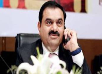 Tỷ phú tuổi Dần Gautam Adani: Từ thanh niên bỏ học đến ông vua ngành than đá, kiếm hàng trăm triệu USD mỗi ngày - Ảnh 1. Tỷ phú tuổi Dần Gautam Adani: Từ thanh niên bỏ học đến ông vua ngành than đá, kiếm hàng trăm triệu USD mỗi ngày - Ảnh 1.