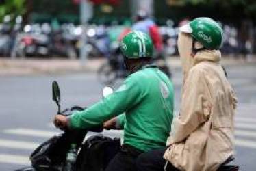 Xe ôm công nghệ ở Hà Nội được hoạt động trở lại từ 8/2 - Ảnh 1.