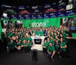 Trở thành tỷ phú trước 40 tuổi nhờ được Warren Buffett hậu thuẫn, hai nhà sáng lập của Stone giờ lại lao đao - Ảnh 1.