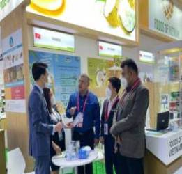 Vinamilk tích cực xúc tiến thương mại, gây chú ý tại nhiều hội chợ quốc tế lớn - Ảnh 2.