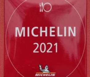Tại sao một công ty lốp như Michelin lại sở hữu hệ thống đánh giá nhà hàng danh tiếng bậc nhất thế giới? - Ảnh 5. Tại sao một công ty lốp như Michelin lại sở hữu hệ thống đánh giá nhà hàng danh tiếng bậc nhất thế giới? - Ảnh 5.