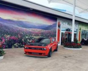  Lộ diện thêm xe khủng của đại gia Quảng Ninh từng nổi tiếng với dàn xe tiền tỷ tặng nhân viên - Ảnh 7.