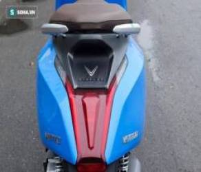 Ngắm VinFast Vento bằng da bằng thịt vừa ra mắt: Ngập công nghệ, sạc đầy đi 110km - Ảnh 6. Ngắm VinFast Vento bằng da bằng thịt vừa ra mắt: Ngập công nghệ, sạc đầy đi 110km - Ảnh 6.