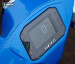 Ngắm VinFast Vento bằng da bằng thịt vừa ra mắt: Ngập công nghệ, sạc đầy đi 110km - Ảnh 8. Ngắm VinFast Vento bằng da bằng thịt vừa ra mắt: Ngập công nghệ, sạc đầy đi 110km - Ảnh 8.