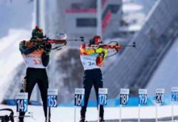 Nhiếp ảnh gia Olympic chụp đóng băng viên đạn giữa không trung bằng Sony Alpha 1 - Ảnh 9.