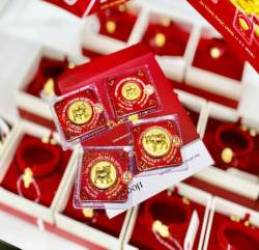 Ngày vía Thần Tài: Không phải ngày truyền thống của người Việt, chỉ có tiệm vàng hưởng lợi? - Ảnh 1. Ngày vía Thần Tài: Không phải ngày truyền thống của người Việt, chỉ có tiệm vàng hưởng lợi? - Ảnh 1.