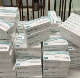  Thu giữ hàng nghìn que test Covid-19 không rõ nguồn gốc kinh doanh trên TMĐT  - Ảnh 1.