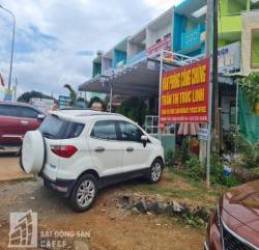  Đi công chứng đất từ 7 giờ sáng đến chiều vẫn chưa đến lượt, thấy gì ở các phòng công chứng đất đai tỉnh lân cận Sài Gòn  - Ảnh 5.
