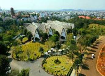 Tôi thử sống tỉnh thức và chữa lành tại Thành phố Cà phê của ông Đặng Lê Nguyên Vũ - Ảnh 12.