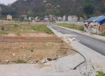 “Ăn” theo thông tin quy hoạch, giá đất vùng ven trong 2 năm đã tăng mạnh - Ảnh 2.