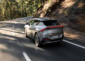 Mẫu xe Hàn giá dưới 1 tỷ thắng lớn tại Mỹ: Đẹp lạ, sẽ về Việt Nam, vá kẽ hở của VinFast - Ảnh 2.